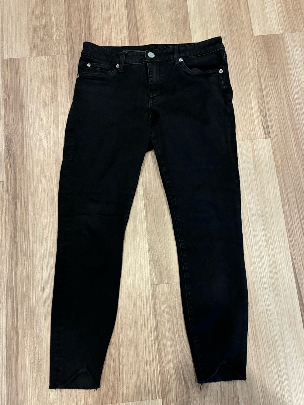 Kut from the Kloth Women’s Midrise Black Ankle Skinny Jeans